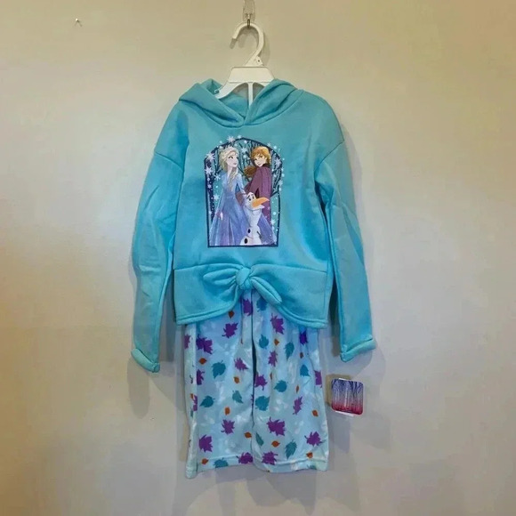 Girls Disney Frozen II Cozy Set 6X NWT -B0 - Picture 1 of 5